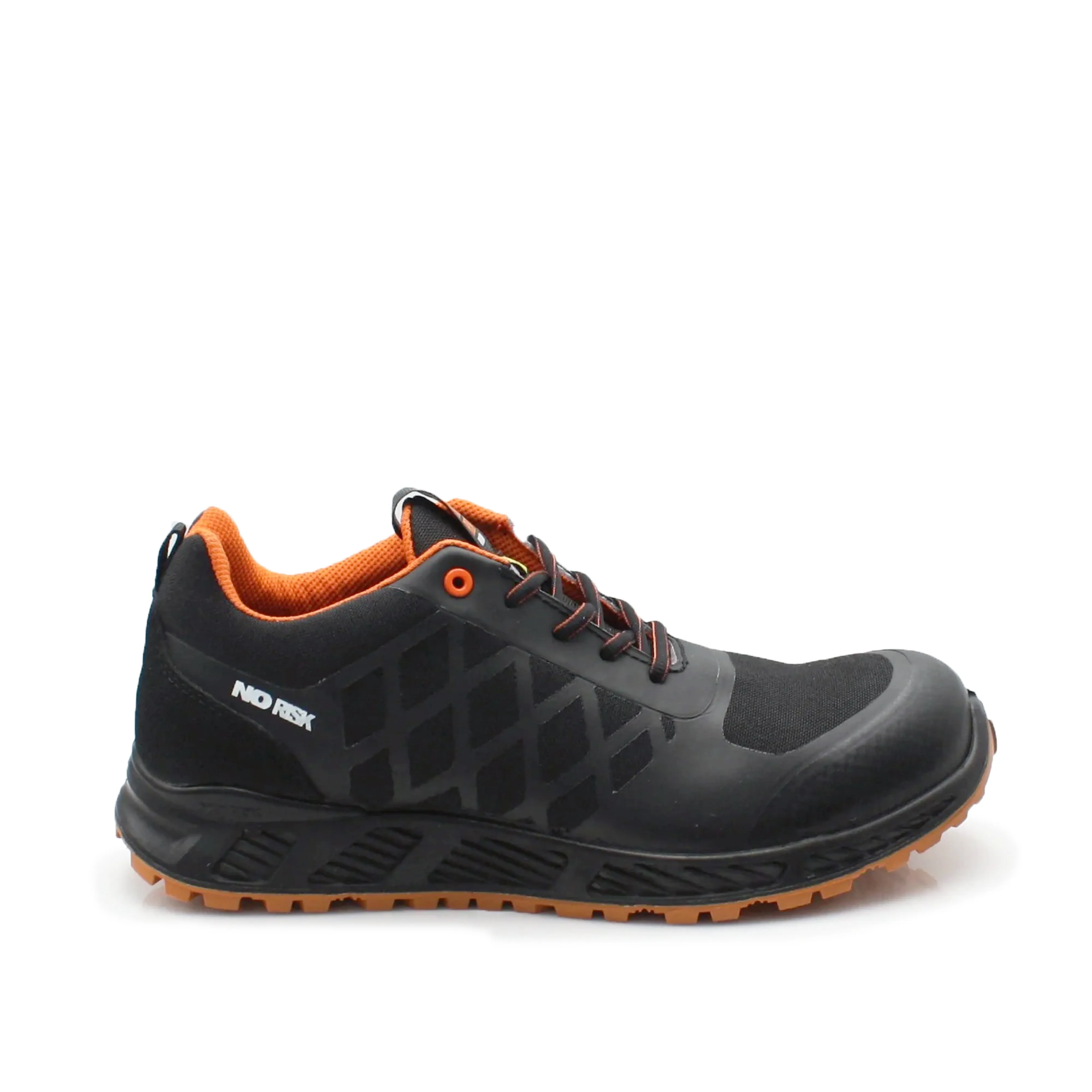 Safety Trainers Ireland: What Should You Look for Before Buying?